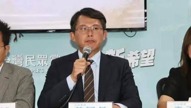 柯文哲再次“绝处逢生”后，岛内最新民调出炉，赖清德支持率惊人